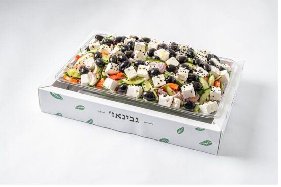 מגש סלט יווני