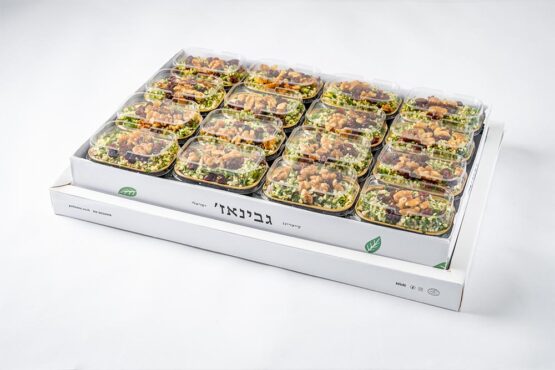 מגש סלט טבולה מוגש בכוס אישית 16 יח