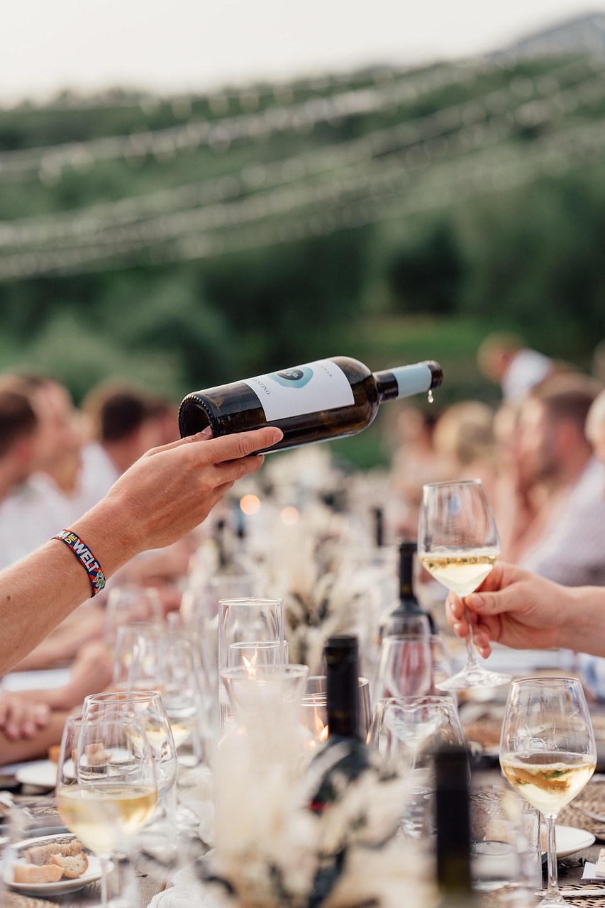 קייטרינג לאירועים קטנים- המדריך לאירוח אינטימי